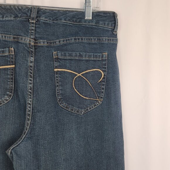 Chico's Platinum Bootcut Jeans Size 2.5 Dark Wash Women's Size 14 - Picture 8 of 12